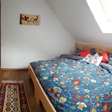 21 Apartment *